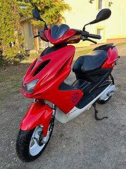 Yamaha AEROX 50 ccm  Laděný výfuk + spojka STAGE 6