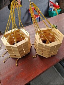 Závěsný květináč