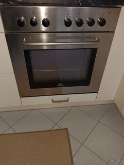 Vestavná trouba Whirlpool ikea