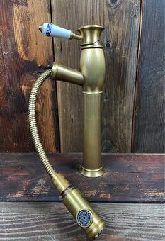 Mosazná Dřezová vodovodní baterie nová