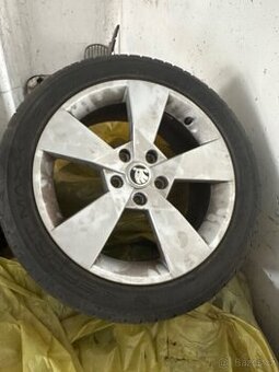 Sada disků 17” DENOM a letní pneu DUNLOP na VW