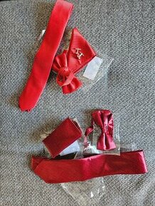 Červený set kravata, motýlek, kapesník