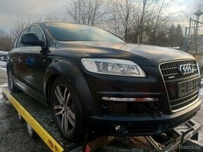 Audi Q7 BUG veškeré díly z vozidla