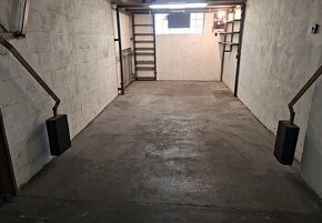 Pronájem halové garáže 18 m², Čermákova ulice, Plzeň