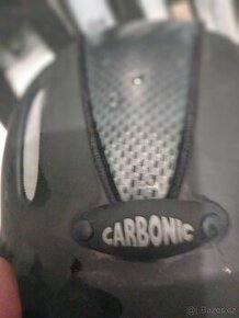 Helma na kolo CARBONIC