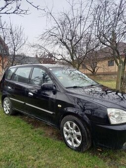 Auto Kia Carens V dobrém stavu a jezdí dobře