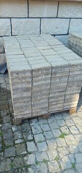 Zamková dlažba přirodní 20x10x6 cm - 90 m2