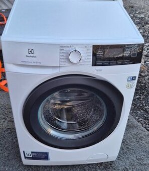 ELECTROLUX PARNÍ A+++ ZÁRUKA DOPRAVA INSTALACE