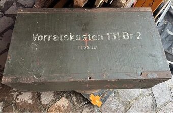 Německá vojenská bedna na díly ke kulometu MG 131