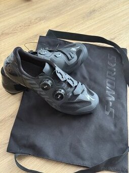 Tretry Specialized S-Works Vent EVO - black