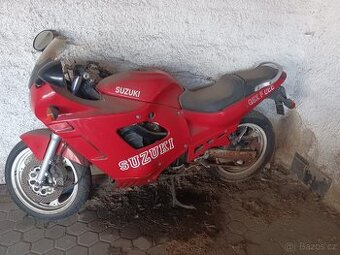 Suzuki GSX 600 F
