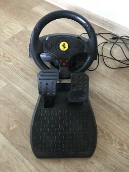 Volant s Pedály