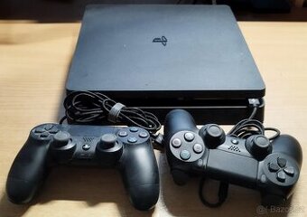 Prodám PlayStation 4 Slim 500GB – Téměř Nový Set