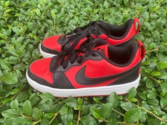 Botasky Nike 35,5 top stav