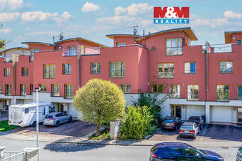 Prodej řadového domu 5+kk a 2+kk, 367 m², Praha 5 - Stodůlky