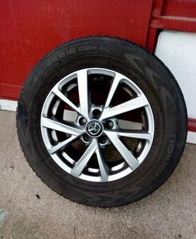 4x zimní komplet alu kola 215/65 R16 Nokian, MAZDA CX-30