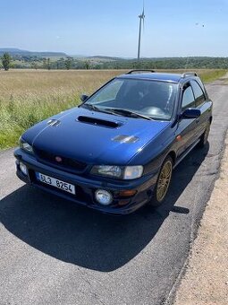 Subaru impreza GT