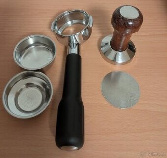 Bezedná páka Lelit 57,5 mm tamper a precizní košíky