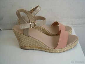 Dámské střevíce, vel. 43