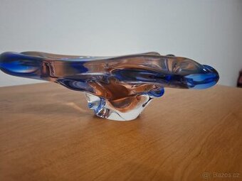 Popelník hutní sklo 1