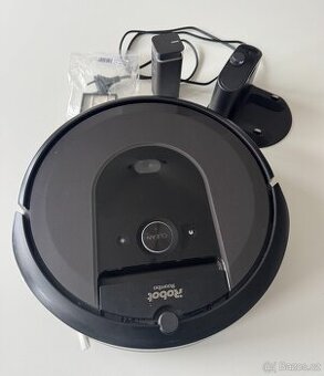 Robotický vysavač Roomba i7 + HEPA filtr