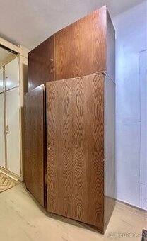 Skříň UP Závody Rousínov