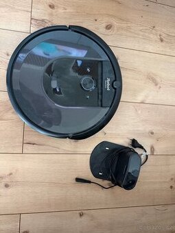 robotický vysavač iRobot Roomba i7