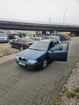 Prodám Škoda Octavia combi 2.0 i 85kw rok 2003 nová stk