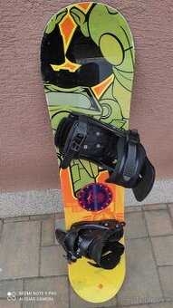 Snowboardové prkno 114cm + boty vel.5