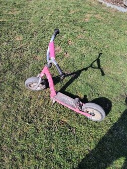 Dětská koloběžka