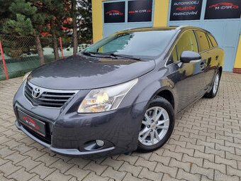 Toyota Avensis 1.8 Edition, KAMERA, TAŽNÉ, SERVIS