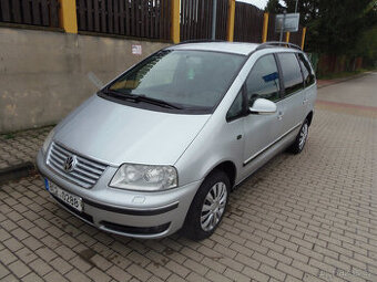 Volkswagen Sharan 2.0 TDi 7 místný