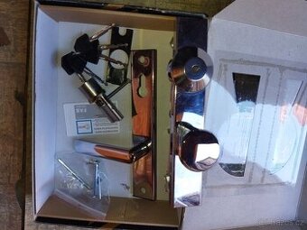 Bezpečnostní kování