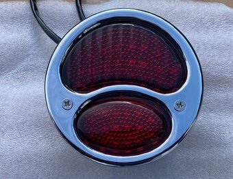 Zadní svítilny pro veterána kovové chrom