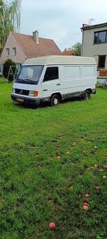 Mercedes-Benz MB 100 D