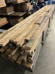 Dřevěné hranoly