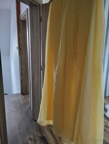 Nové šaty žluté