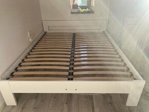 Manželská postel 160 cm