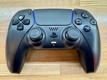 Dualsense ovladač na PS5 - Midnight Black - prodáno