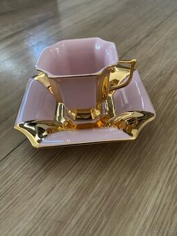 Hrnecek ruzovy porcelan