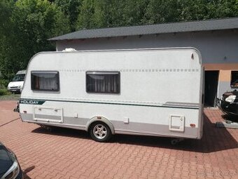 Obytný přívěs karavan Knaus Eifelland Holiday 460