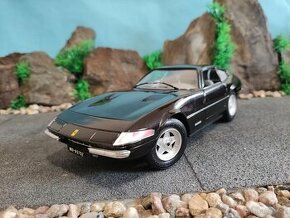 prodám model 1:18 ferrari 365GTB/4