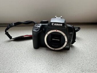 CANON EOS 1000D + 18-55mm + 75-300mm