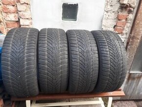 ZIMNÍ PNEU DUNLOP SP WINTER SPORT 4D--245/45/R17"