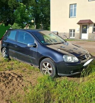 Prodám VW Golf 5 – 1.4 55kW, r.v. 2005 – na opravu nebo ND