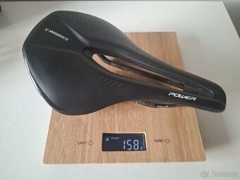 Karbonové sedlo S-Works.