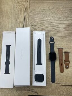 Apple Watch Series 7, temně inkoustové, 45 mm