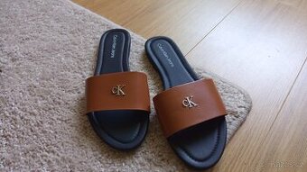 Calvin Klein cukle