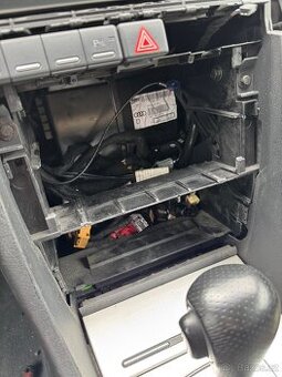 Dvoudin koš na radio audi a4 b7