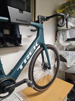 Silniční elektrokolo Trek Domane+ SLR 9 - Carbon